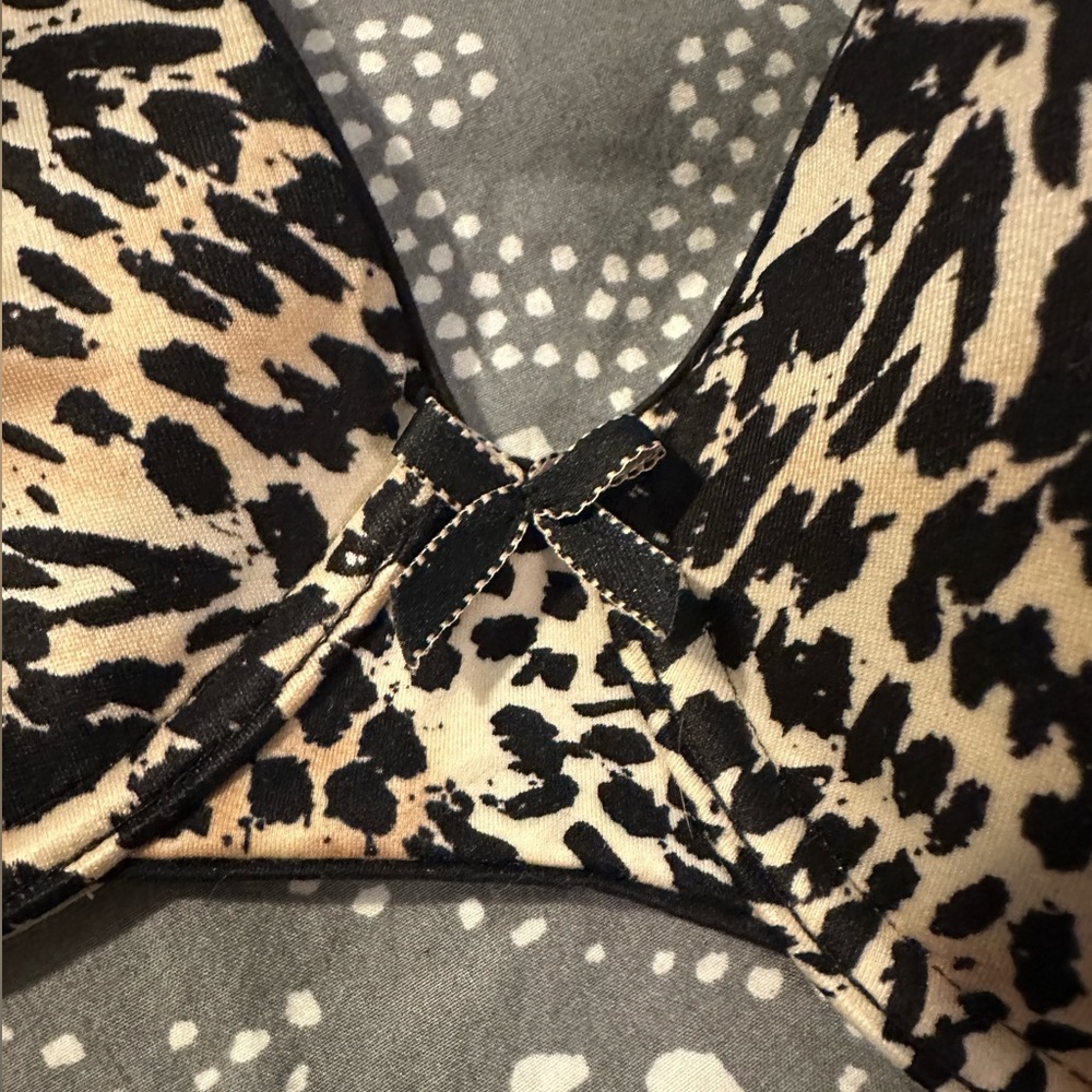 Maidenform Comfort Devotion Leopard Print Bra. Si… - image 3